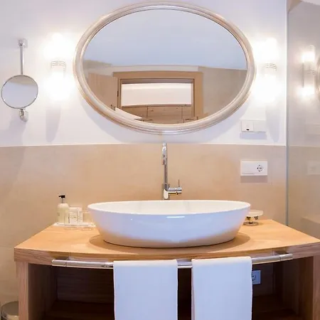 Otel Vitalhotel Dosses 4*